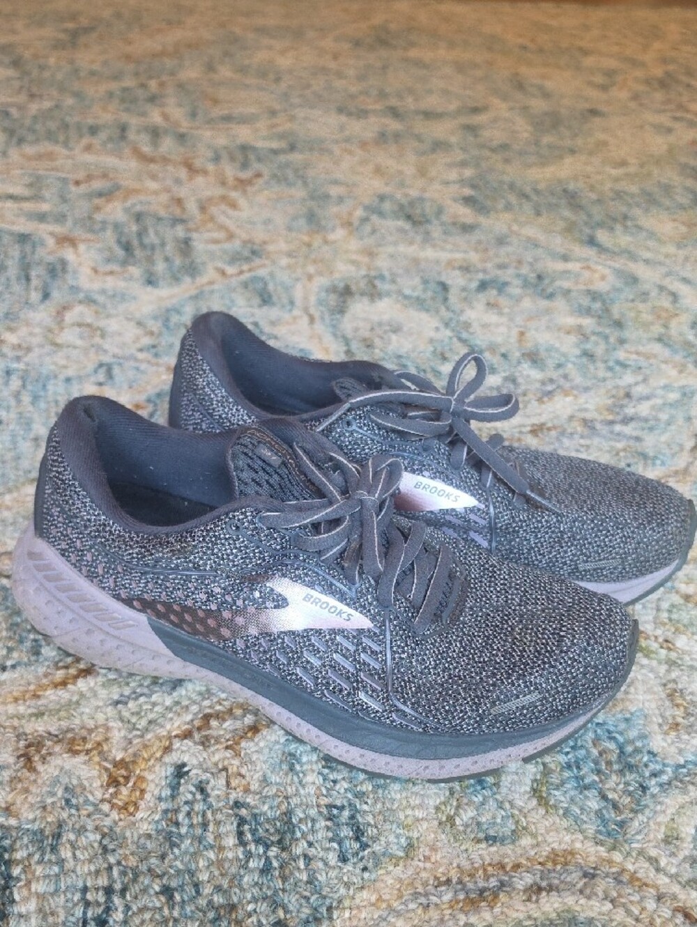 Brooks Women's Adrenaline GTS 8.5 - Picture 2 of 8
